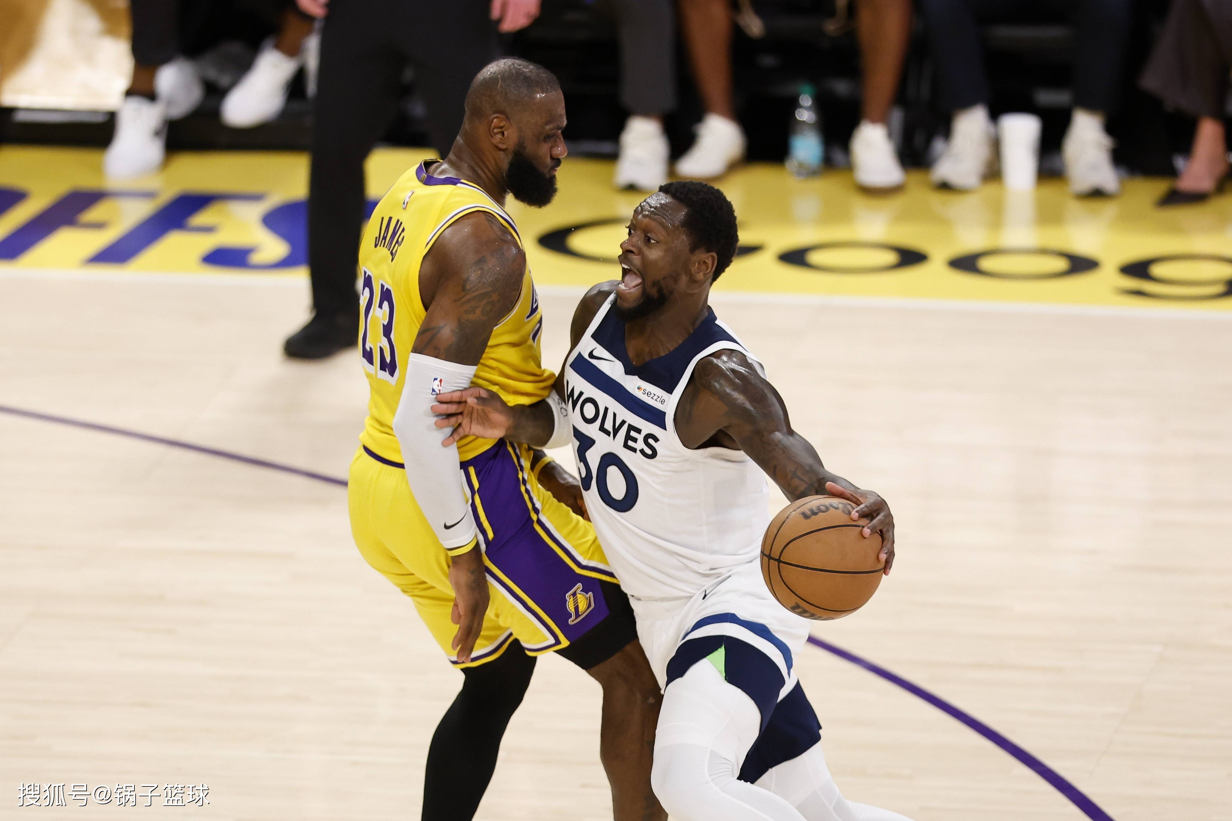 湖人险胜澳大利亚男篮,福克斯打破历史纪录 湖人险胜澳大利亚男篮,福克斯打破历史纪录