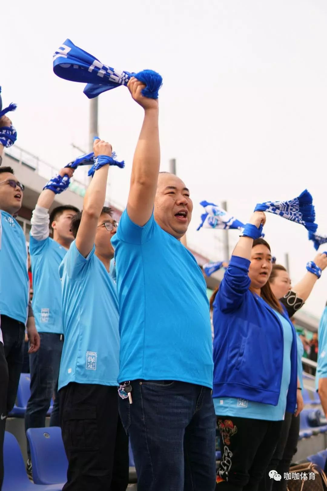 包含精湛战术拆解对手防线取得胜利的词条