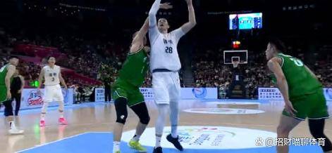 东道主选手斩获冠军,引发观众热烈欢呼的简单介绍 东道主选手斩获冠军,引发观众热烈欢呼的简单介绍