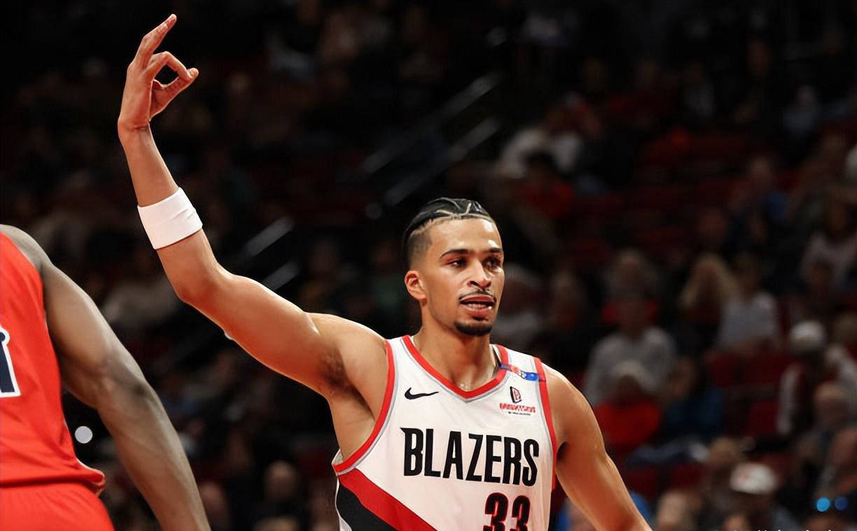 PG游戏下载-包含开拓者队外线命中率高，成为球队得分保障的词条