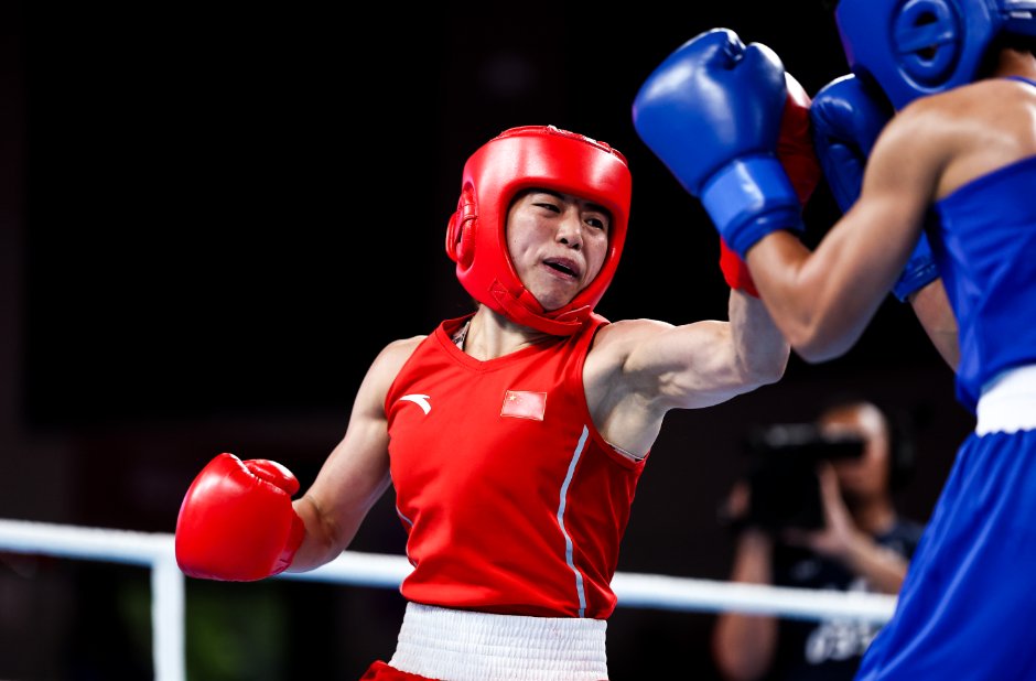 关于霍芬海姆双雄力挫对手夺得三分的信息