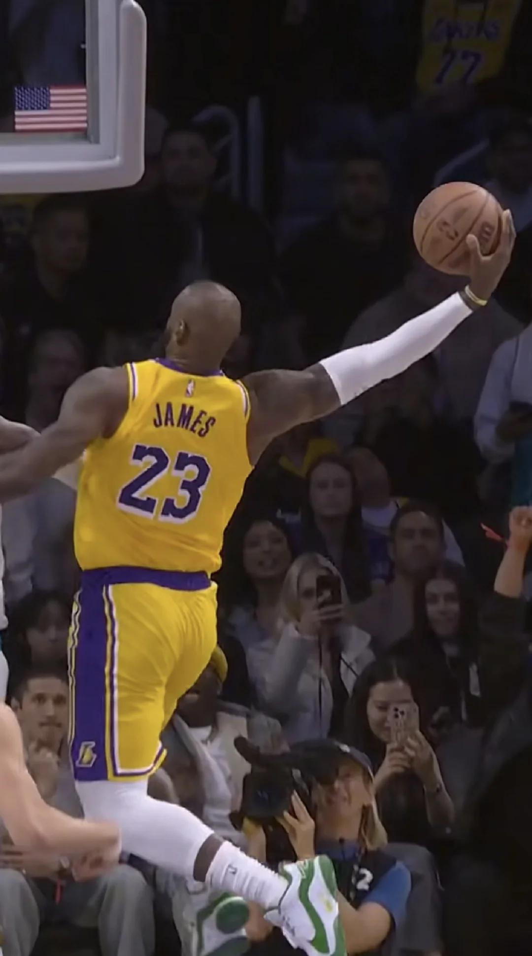 PG电子官网入口-湖人小将因伤缺席训练,状态成谜的简单介绍