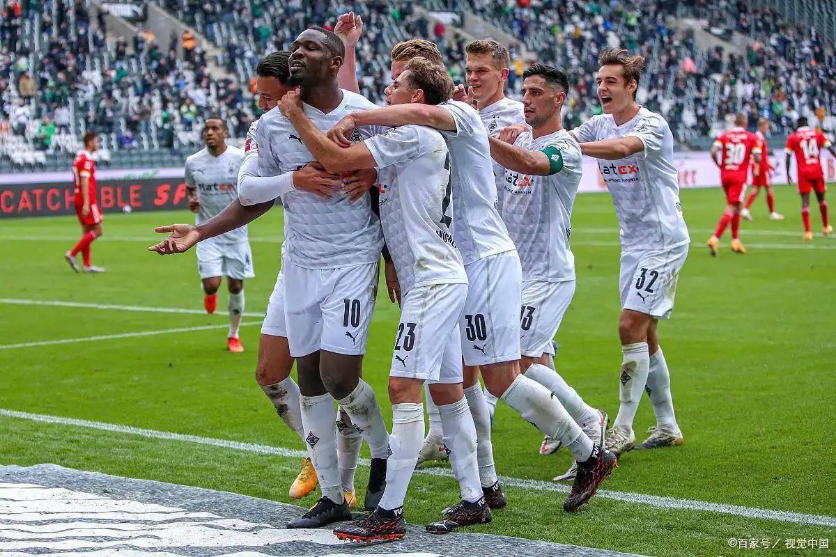 包含里尔主场赢了，冲击联赛亚洲靠前地位的词条