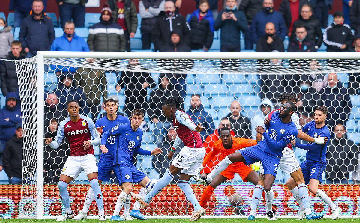 关于热刺惨失三分，下滑至联赛第四位的信息