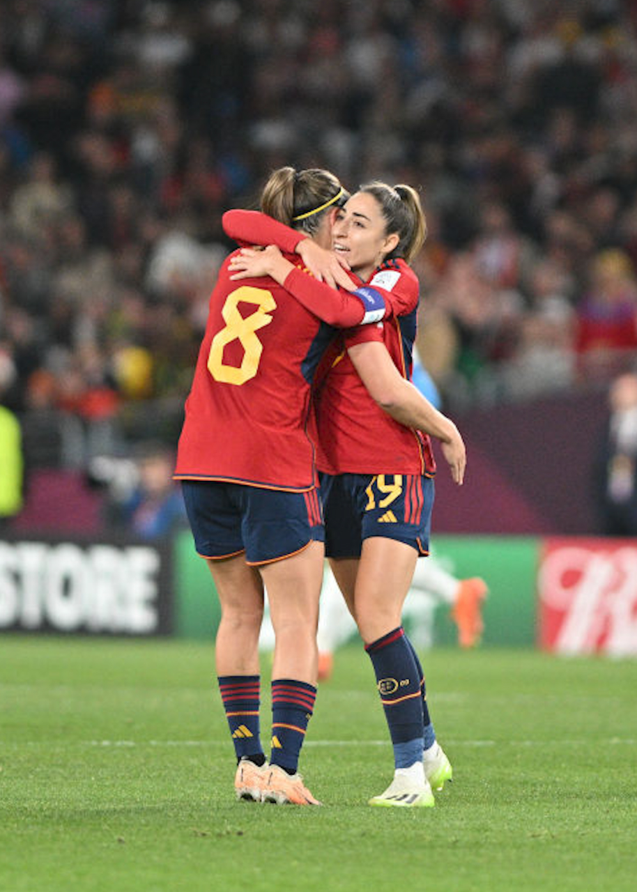 西班牙女足队员表现亮眼