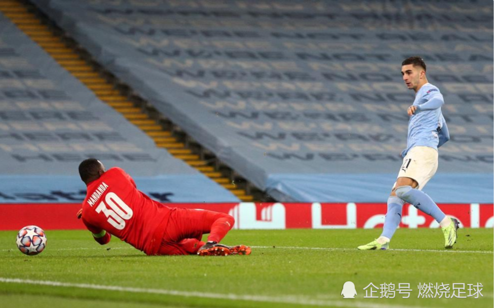 荷兰逆转马赛，托雷斯三分雨点燃全场的简单介绍