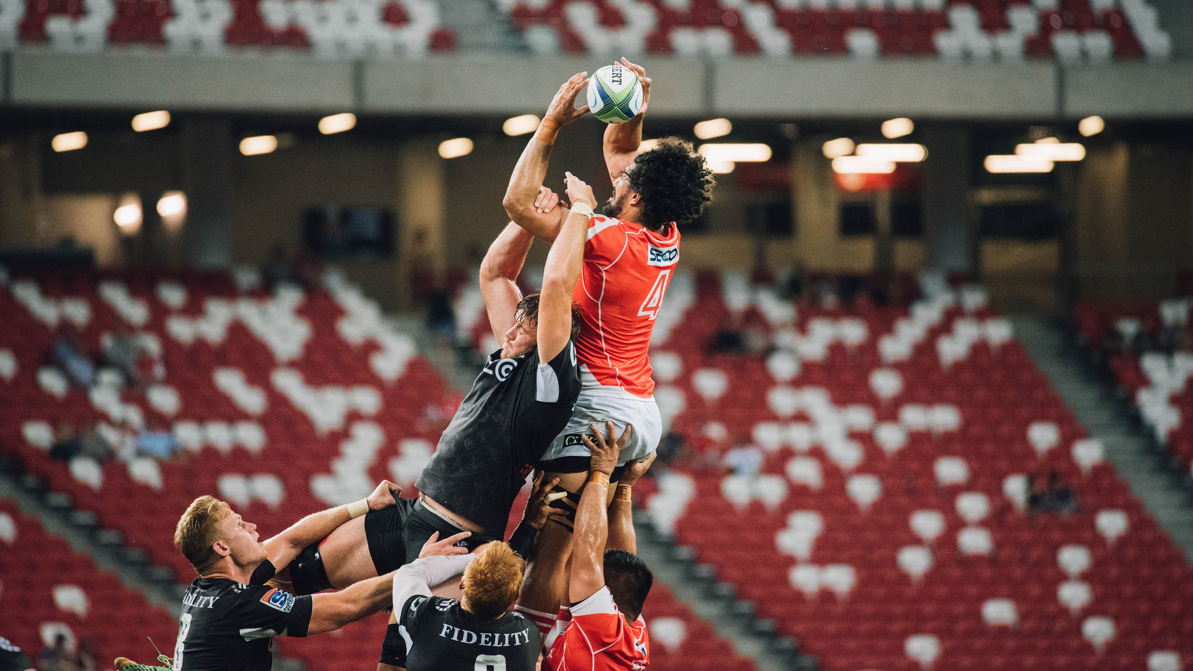 劳塔罗统治F1街道赛之夜，数据背后的王者独舞