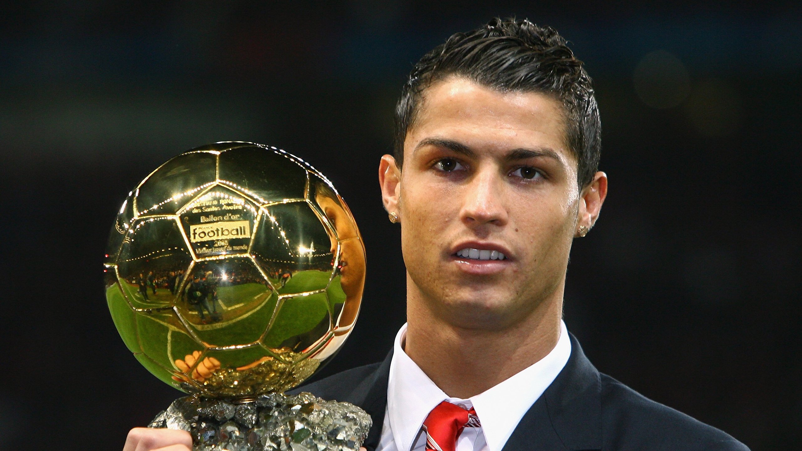 法拉利力克梅赛德斯，勒克莱尔惊艳四座